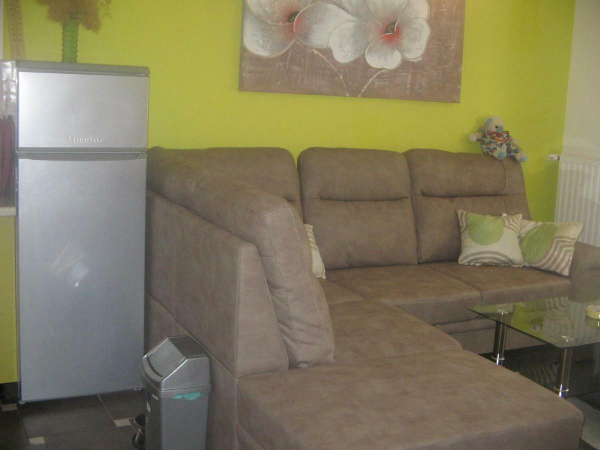Апартаменты Apartman Karla Цриквеница Экстерьер фото